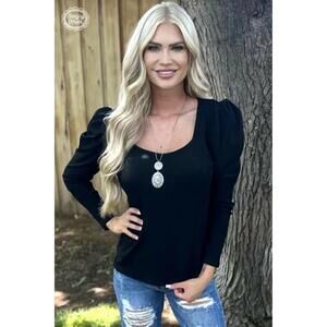 NEW STERLING KREEK women's something classy top in black